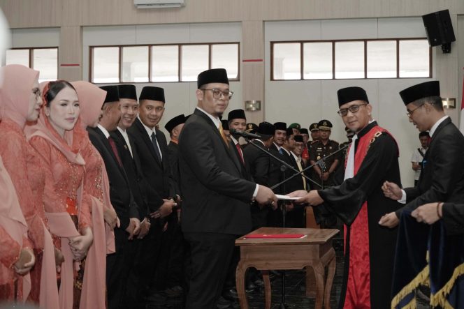 
Resmi Di Lantik 50 anggota DPRD kabupaten Sukabumi periode 2024-2029