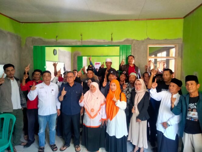 
Paoji Dampingi Cabup Sukabumi Iyos Somantri , Silaturahmi dengan Warga Masyarakat di 3 Desa di Kecamatan Pabuaran