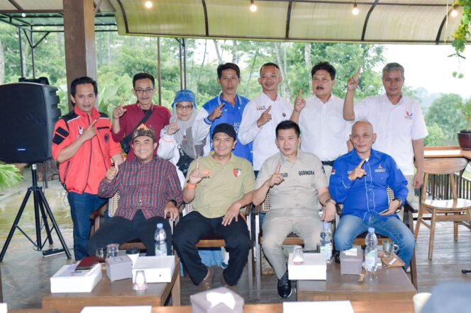 
Tim Koalisi Harapan Baru Sukabumi Dapil ll, Pastikan Kemenangan Iyos-Zaenul di Setiap TPS 