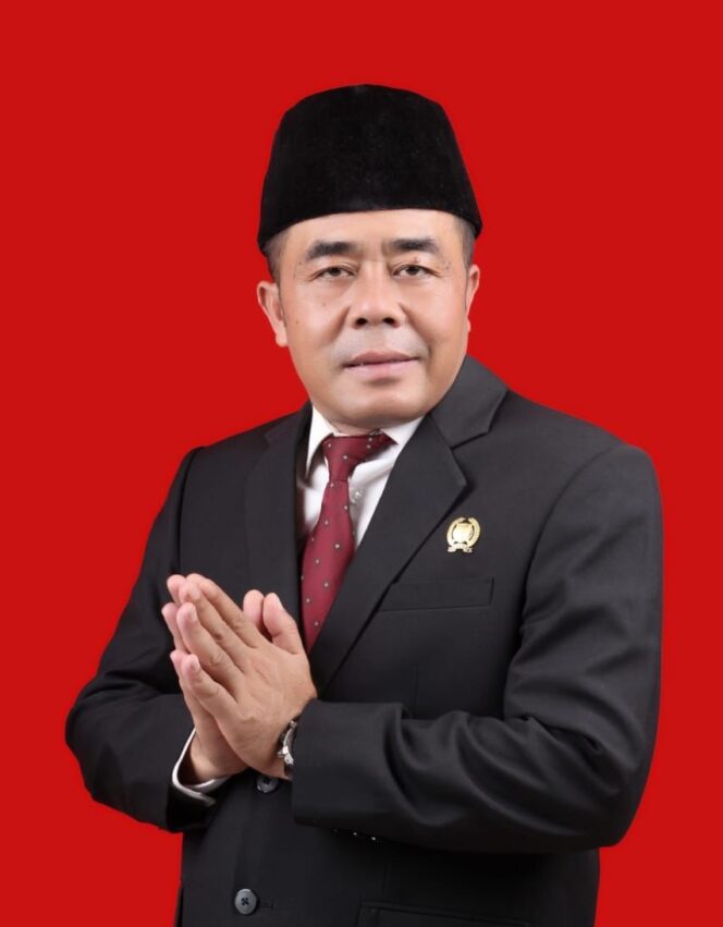 
Paoji Nurjaman Ketua DPC PDI Perjuangan Kabupaten, Mengucapkan Selamat HUT KOWASI ke XlV