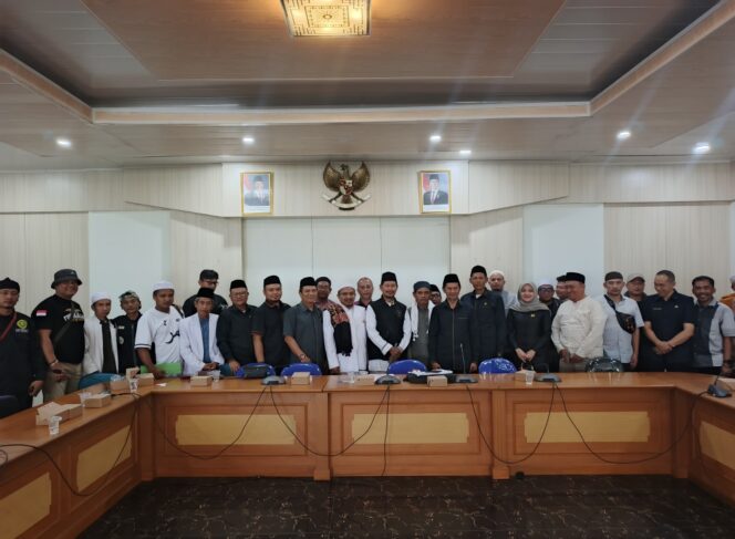 
FUKOHA Audiensi ke DPRD Kabupaten Sukabumi, Sampaikan Aspirasi Kondisi Keamanan