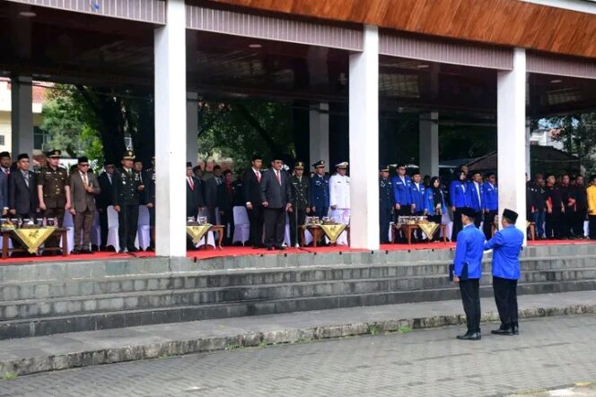 
Kabupaten Sukabumi Semarakkan Hari Sumpah Pemuda ke-97: Asep Japar Serukan Semangat Kejujuran, Ketangguhan dan Keberanian