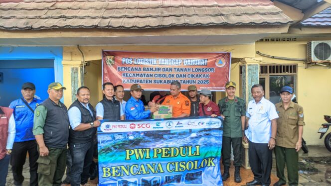 
Solidaritas Insan Pers dan Mitra, PWI Peduli Sukabumi Ulurkan Tangan ke Cisolok