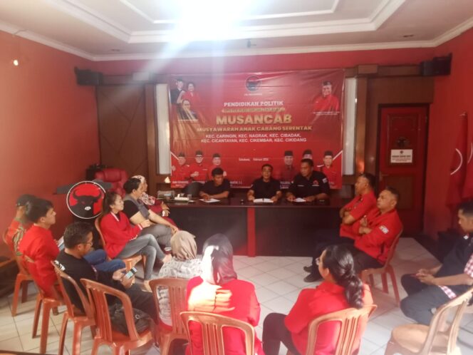 
Matangkan Persiapan Musran 2026, DPC PDI Perjuangan Kab Sukabumi Gelar Raker
