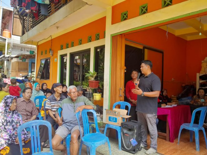 
Henry Wijanarko Dampingi Baksos dr Ribka Tjiptaning di Cibadak