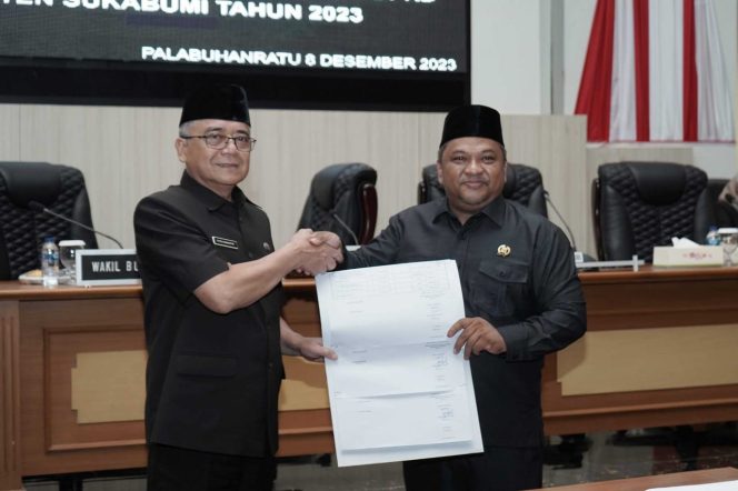 
DPRD Kabupaten Sukabumi Gelar Rapur ke 30 Tahun Sidang 2023, Sampaikan 4 Poin Pembahasan