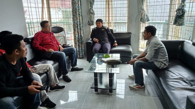 
Tidak Puas Hasil Jawaban Bawaslu, Tentang Pelaporan Penggelembungan Suara di Cikidang, Pihak PDI Perjuangan Datangi Bawaslu