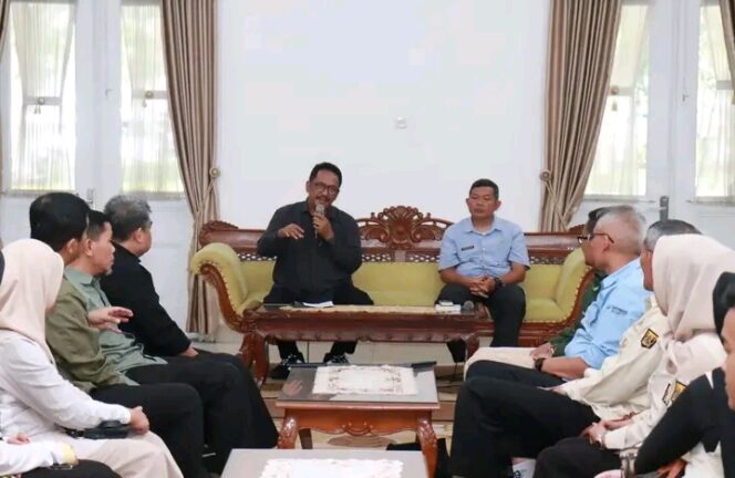 
Strategi Baru Bupati Sukabumi Perangi HIV/AIDS: Sosialisasi Masif hingga ke Desa
