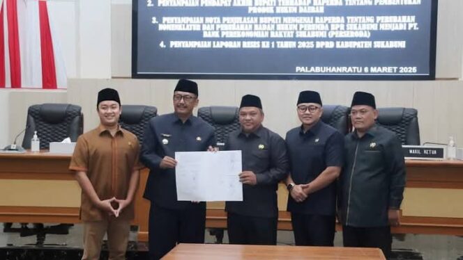 
Bersama Pemda, DPRD kab Sukabumi Gelar Rapat Paripurna Bahas Raperda Tentang Produk Hukum Daerah 