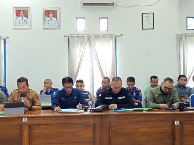 
Rapat Komisi II DPRD Kabupaten Sukabumi Bahas RAPBD 2026, Kolaborasi dengan Mitra Kerja Diharapkan Meningkat