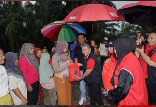 
Lanjutkan Misi Kemanusiaan di Sumatra, dr Ribka Tjiptaning Gelar Pengobatan Gratis dan Salurkan Bantuan
