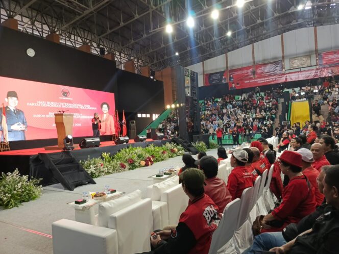 
PDI-P Bersama Buruh Gelar May Day 2026, Ribka Tjiptaning Soroti Efektivitas Program MBG dan Pendidikan 