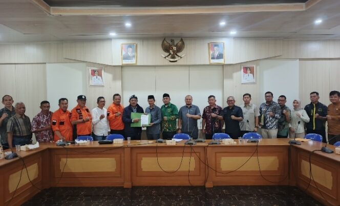 
Ketua Komisi I DPRD Sukabumi Terima Audiensi Presidium Pemekaran DOB KSU