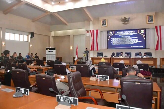 
Rapat Paripurna DPRD kabupaten Sukabumi: Fokus Agroindustri & Pariwisata Jadi Prioritas Anggaran 2027