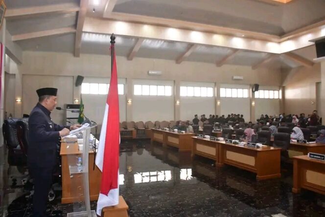 
Rapat Paripurna DPRD Kabupaten Sukabumi Terima Nota Pengantar Perubahan APBD 2026, Penyesuaian Berbasis Evaluasi Semester I